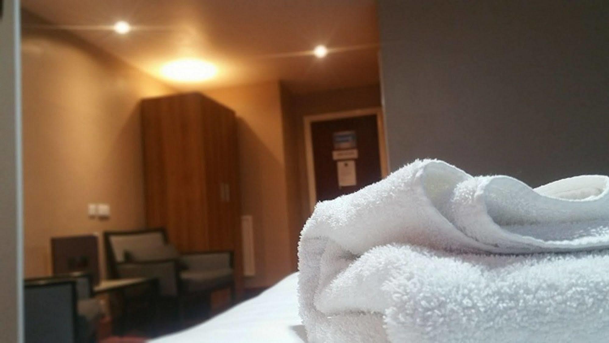 Gilson Hotel Kingston upon Hull Exteriör bild